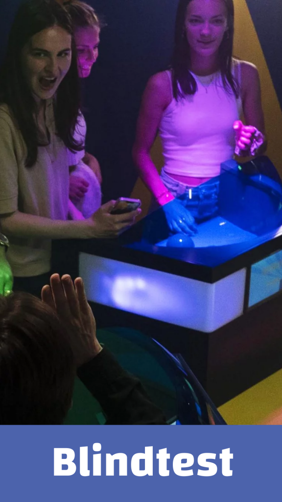 Activité Blindtest chez Quiz Room Béziers - Groupe d’amis testant leurs connaissances musicales dans une ambiance conviviale