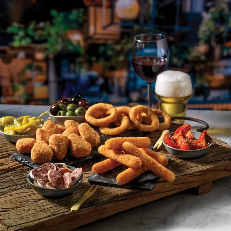 Dégustez des délicieux tapas chez Konvivio Béziers, le meilleur bar d'ambiance de Béziers.