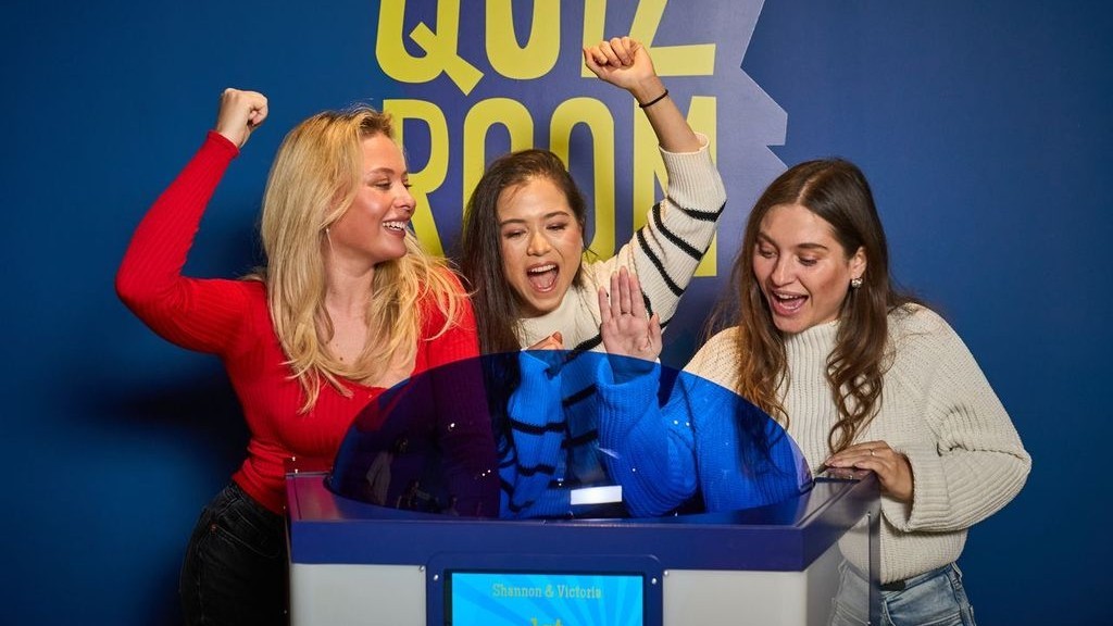 Quiz Room, karaoké, ou fléchettes pour un enterrement de vie de jeune fille mémorable chez Konvivio Béziers